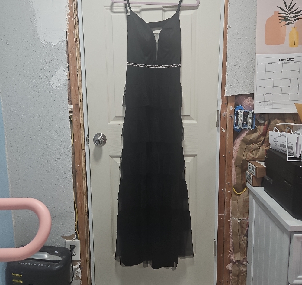 Elegant Black Evening Dress